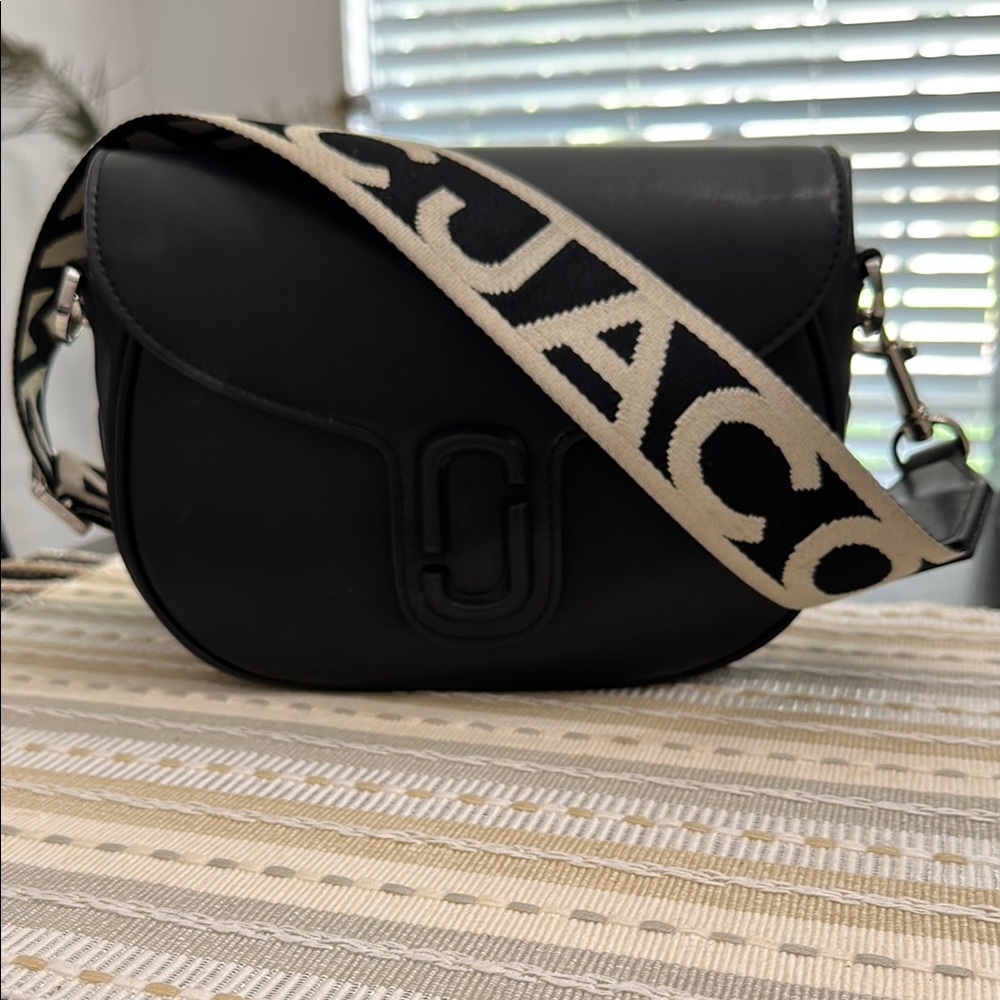 Marc Jacobs saddle bag with logo strap